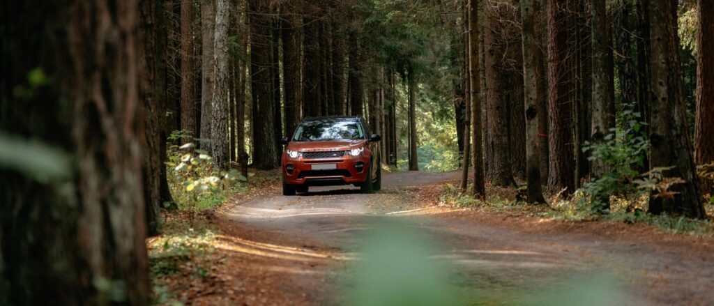 Kit de survie voiture : l’indispensable pour faire face aux imprévus sur la route